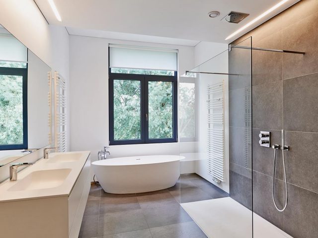 luxury-modern-bathroom